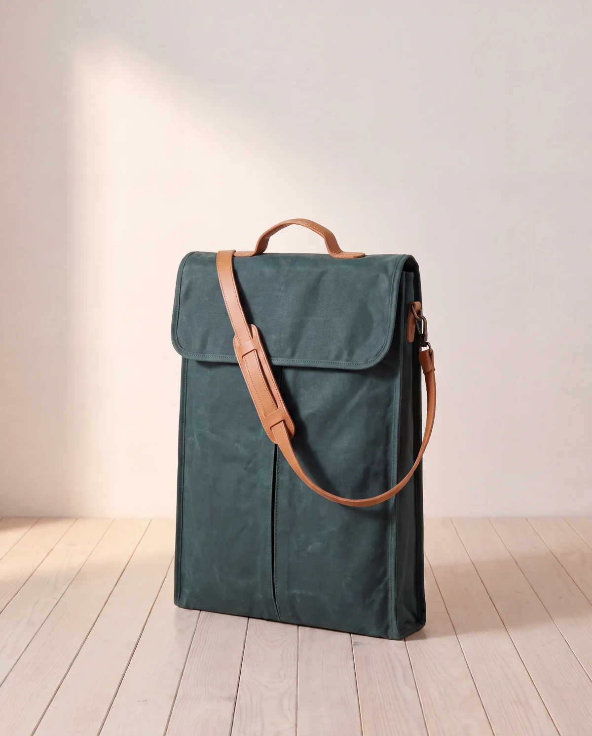 Garment Bag, 30 L, folds in half