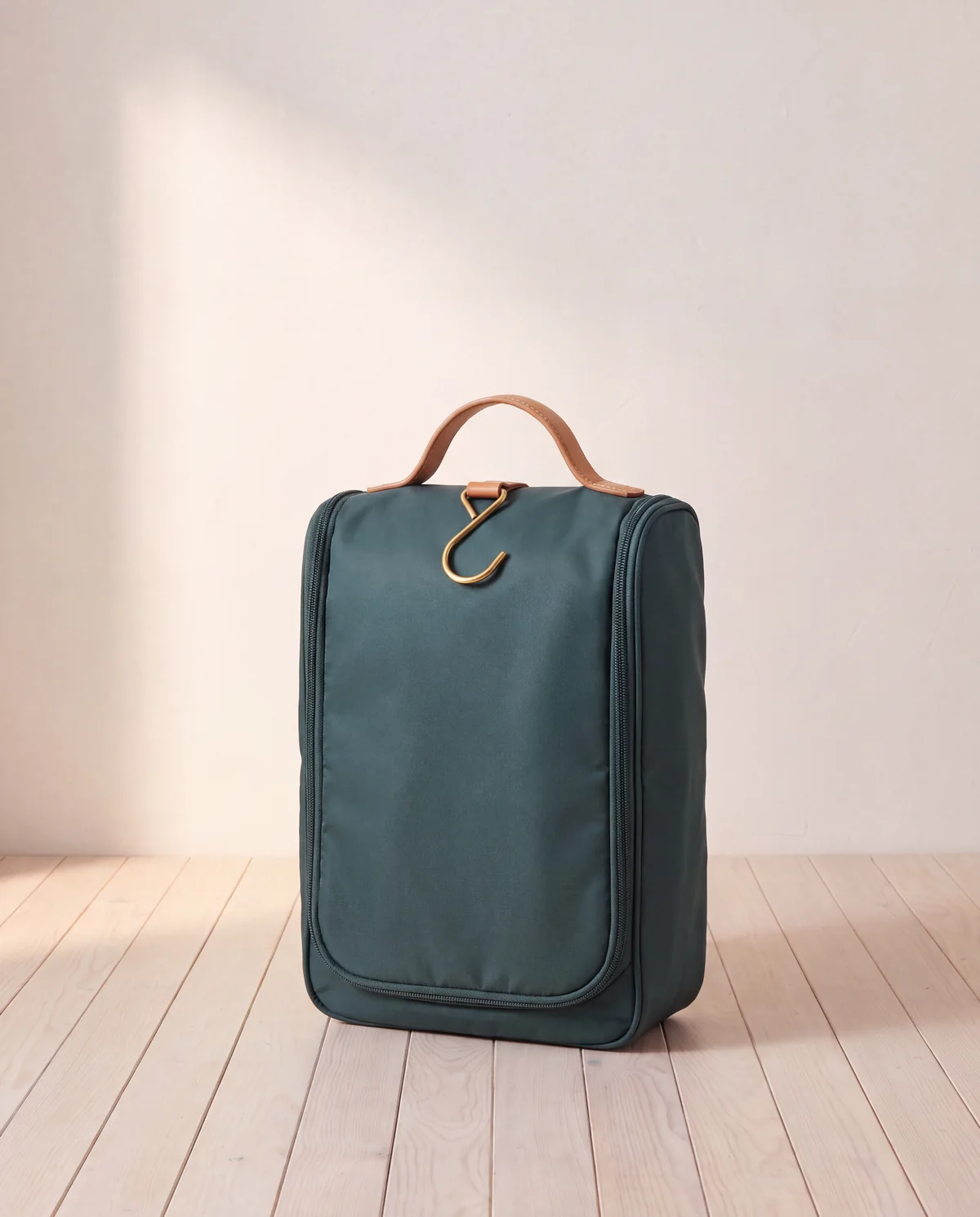 Hanging Toiletry Bag, 5.7 L
